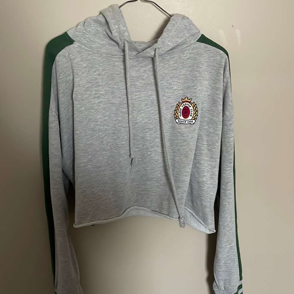 la hearts gray paris tennis club hooded long sleeve. size large.